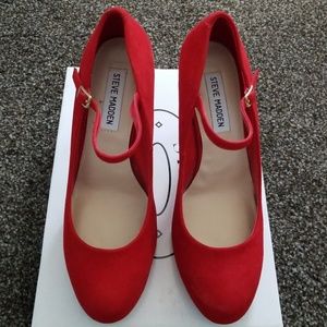 Steve Madden Suede Babydoll Pumps 🔥